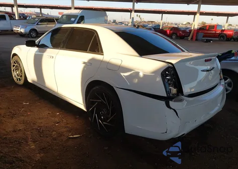 2014 Chrysler 300 300S z USA, uszkodzony, nr VIN 2C3CCABG6EH221761